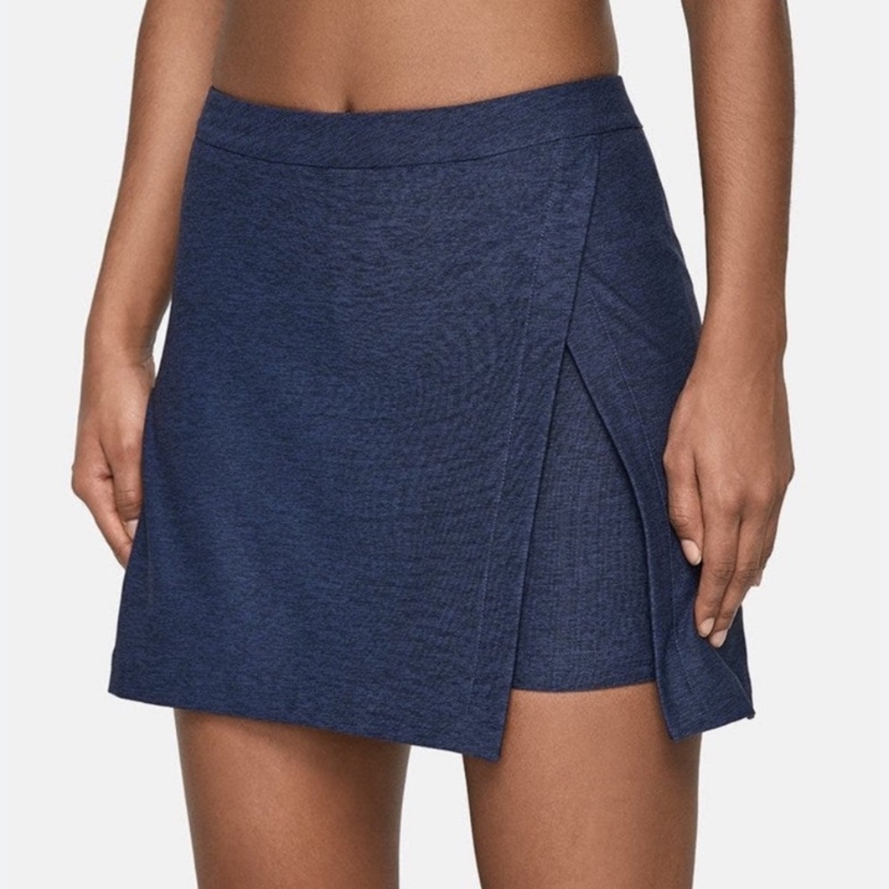 Outdoor Voices Navy blue court skort, Medium